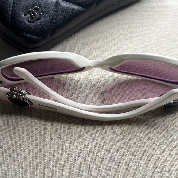 Chanel White Frame Bouton Sunglasses-5192 - Picture 15 of 16
